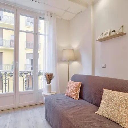 Beautiful Studio Near The Heart Of