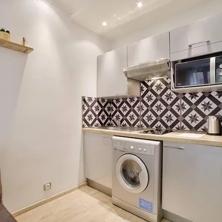 Beautiful Studio Near The Heart Of * Nice